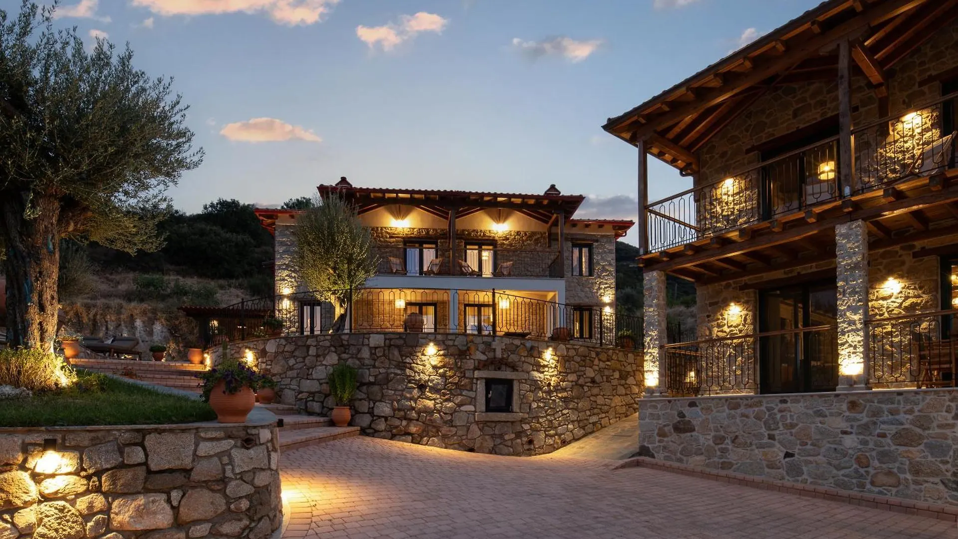 Lithos Villas Apollon Sykia